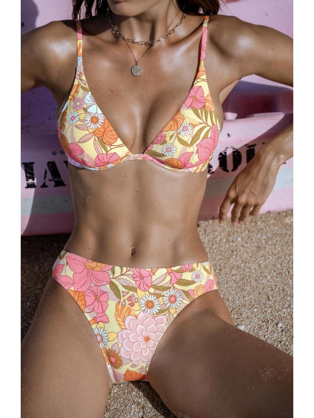 Cupshe- Small Floral Bikini/Swimsuit